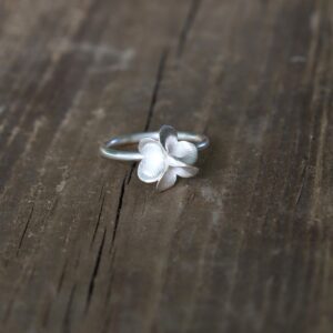 Fingerprint Pods Triplet Ring medium